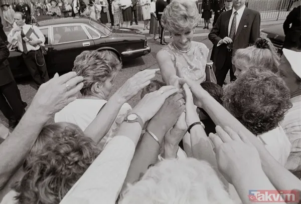 Meghan Markle kraliyetin tüm sırlarını bir bir ifşa edecek! Prens Harry'nin eşinden olay röportaj - 36