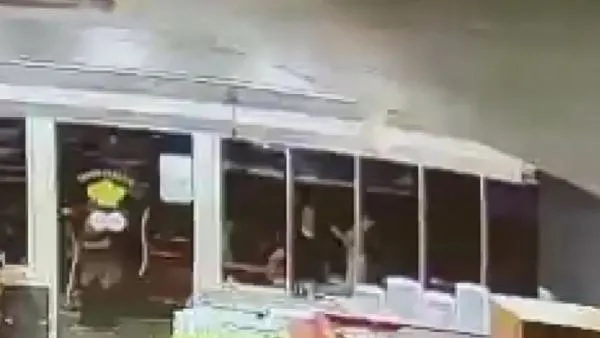 esenyurtta-kiz-kacirma-kavgasi-4-yarali-1685807632990.jpeg Esenyurt'ta kız kaçırma kavgası: 4 yaralı-3