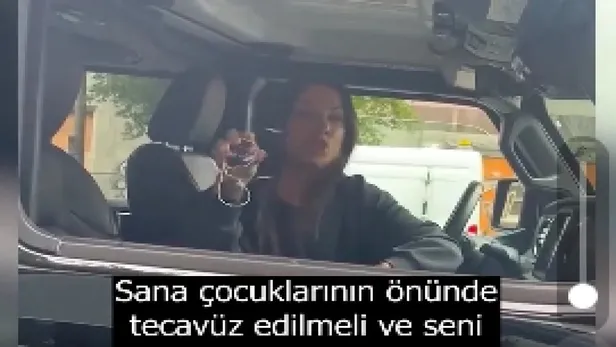 israilin-katliamini-gormezden-gelen-sozde-yazar-lauren-wise-arabasinda-filistin-bayragi-tasiyan-kadina-hakaret-1697044724796.jpeg İsrail'in katliamını görmezden gelen sözde yazar Lauren Wise arabasında Filistin bayrağı taşıyan kadına hakaretler yağdırdı-4