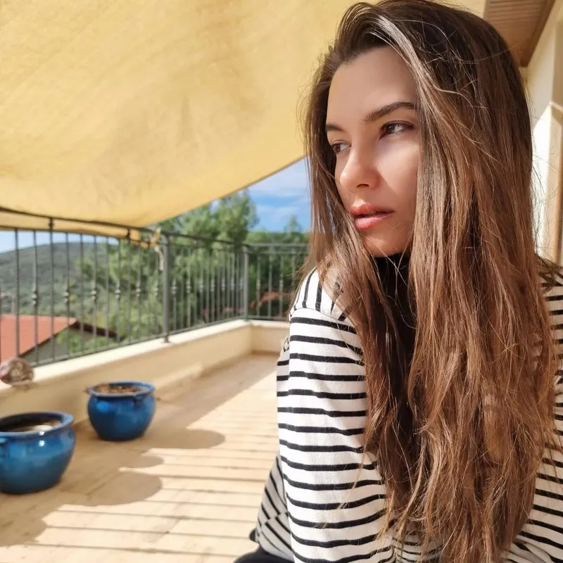 leyla-lydia-tugutlunun-kariyerinde-yeni-donem-esi-ceyhun-ergun-yazdi-o-soyledi-1771666224562.jpg Leyla Lydia Tuğutlu’nun kariyerinde yeni dönem: Eşi Ceyhun Ergün yazdı o söyledi-4