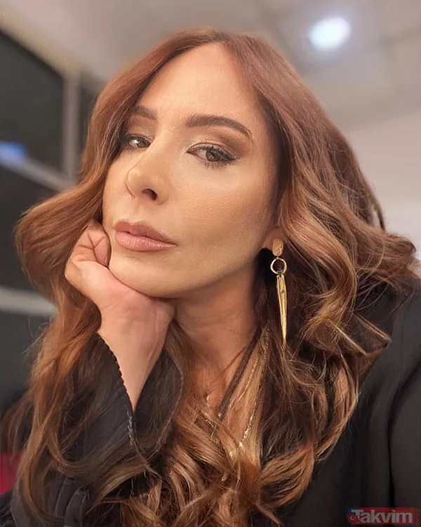 Ahu Sungur “Oyunculuk kim daha çıplak yarışı değil” dedi! Gözler onlara çevrildi: Hande Erçel, Pınar Deniz, Dilan Çiçek Deniz, Özge Özacar... - 17