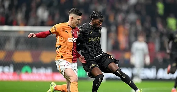 Okan Buruk'un sağ bek planı Roland Sallai