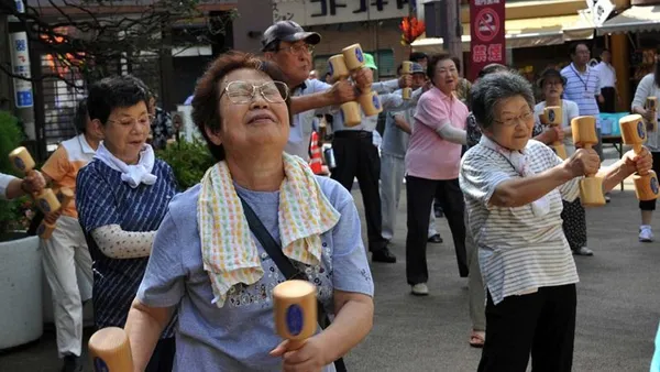 cin-emeklilik-yasini-2025ten-itibaren-asamali-olarak-artiracak-1645600417990.jpg Çin emeklilik yaşını 2025'ten itibaren aşamalı olarak artıracak-2