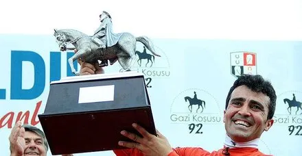 92. Gazi Koşusu'nu Ahmet Çelik'in jokeyliğini yaptığı Hep Beraber kazandı
