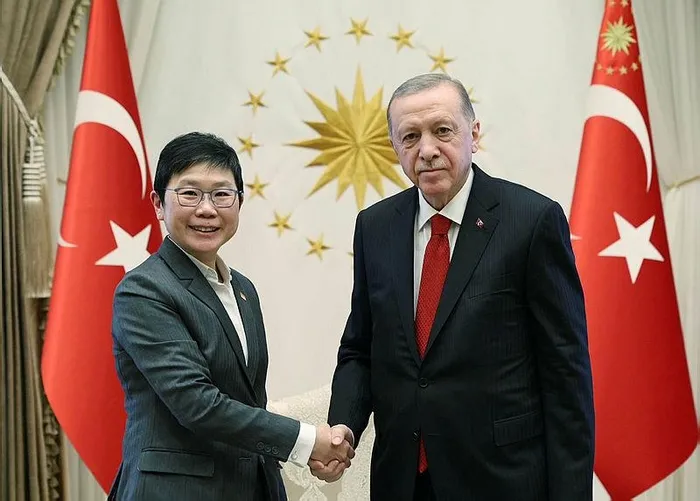 buyukelcilerden-baskan-erdogana-guven-mektubu-tek-tek-kabul-etti-1706019975036.jpeg