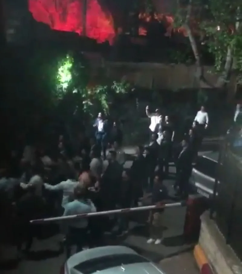 Kalamış'ta şampiyonluk yangını: Galatasaray ve Fenerbahçe taraftarı arasında gerginlik!-3