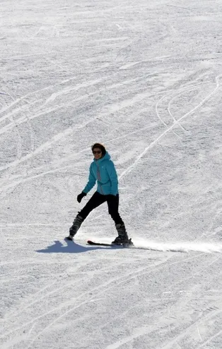 Bingöl'de Hesarek kayak merkezine yoğun ilgi