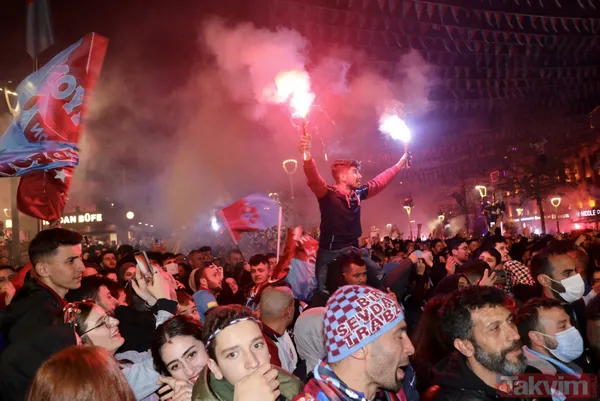 Trabzonspor taraftarı şampiyonluğu kutluyor! Renkli görüntüler... - 12