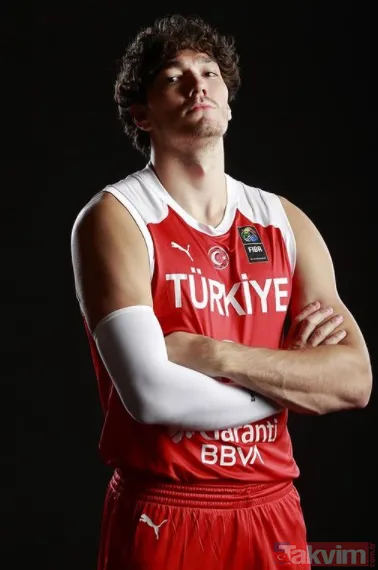 Destan'ın Akkız'ı Ebru Şahin 'aşk biter' dedi itirafları sıra sıra dizdi! Basketbolcu sevgilisi Cedi Osman'la evlenecek olan Ebru... - 18
