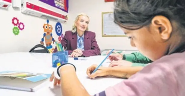 MEB’den örnek uygulama: İzmir’de hastane sınıflarında öğrenciler ders görüyor!