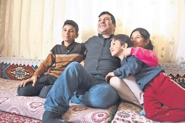 helal-sana-mehmet-vatan-sevgisine-engel-yok-1679274658906.jpeg Helal sana Mehmet Bayraktar! Vatan sevgisine engel yok...-3