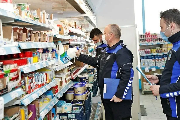 firsatciya-stokcuya-gecit-yok-istanbuldaki-marketlerde-fiyat-denetimi-yapildi-1640357119130.jpeg