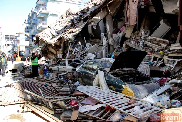 Depremin vurduğu Elazığ ve Malatya'da yıkımın boyutu gün ağarınca ortaya çıktı! İşte son durum - 18