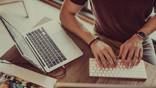 Twitter, Facebook ve Google evden çalışmaya devam edecek-7