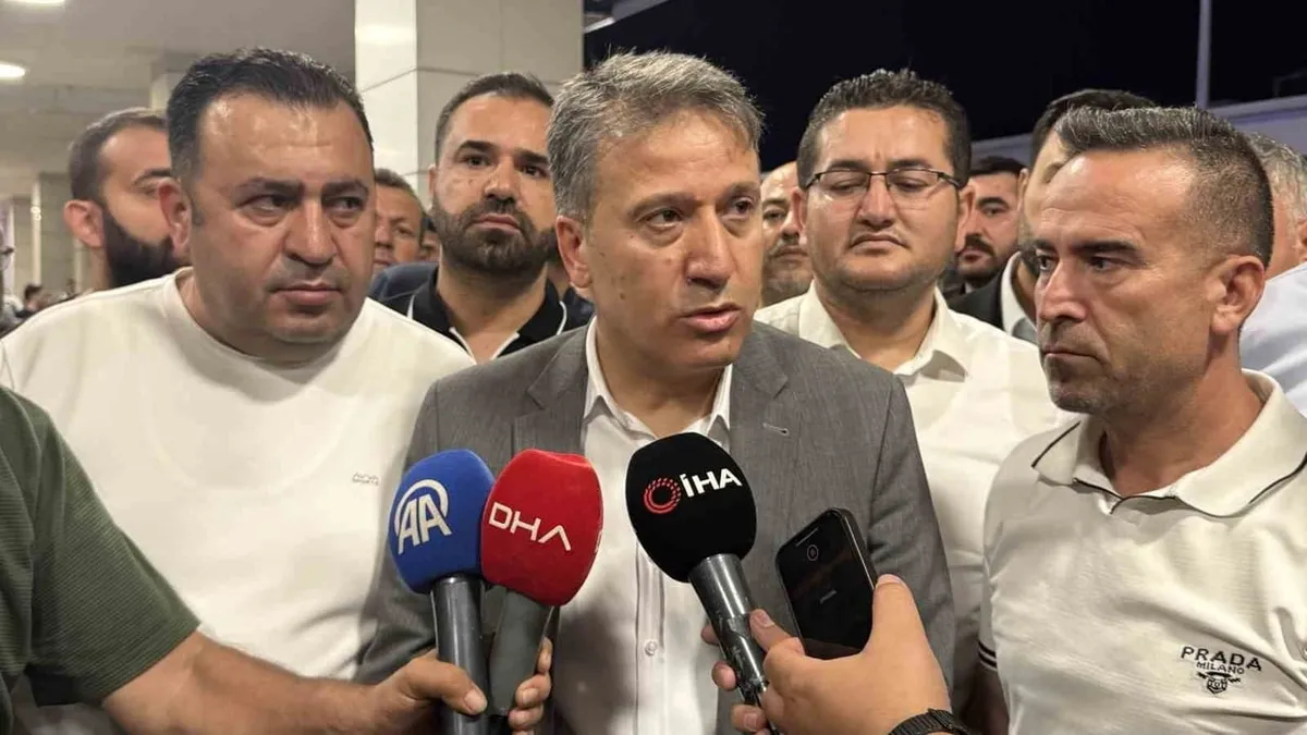 yeni-parti-gaziantep-il-baskani-erhan-deniz-gungen-hakkinda-sorusturma-1787146026308.jpeg Yeni Parti Gaziantep İl Başkanı Erhan Deniz Güngen’in ifadesi ortaya çıktı! Siyasi saldırı iddiasını savunamadı-2