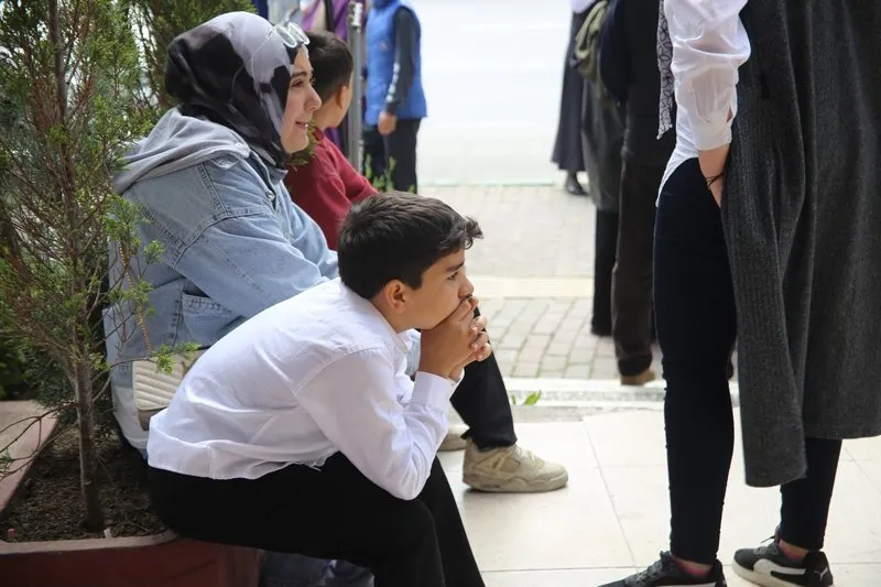 İstanbul'da peş peşe depremler (AJANSLAR)