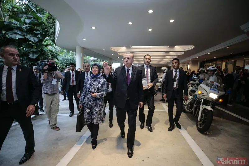 Başkan Erdoğan'a Malezya’da coşkulu karşılama: Seninleyiz Reis