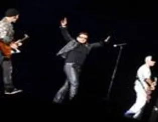 U2'dan unutulmaz konser