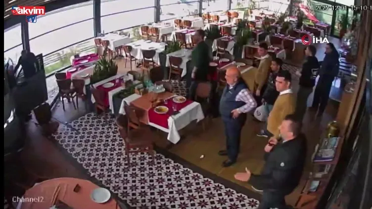 Cahit Berkay aracıyla restorana daldı! Kaza kamerada!