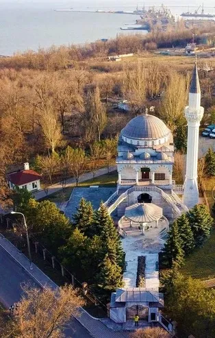Ukrayna Dışişleri'nin "Rusya, Mariupol'de camiyi hedef aldı" iddiası yalan çıktı! Canlı yayında flaş açıklama