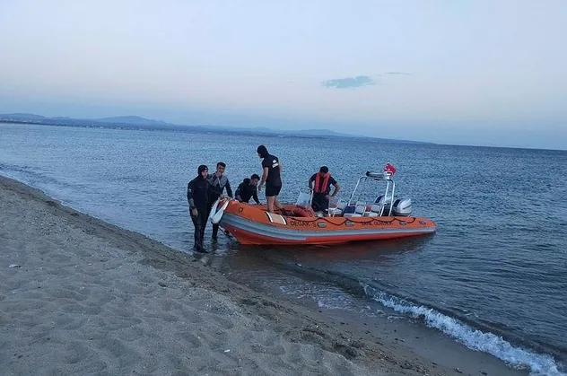 Çanakkale'de arkadaşını kurtarmak için girdiği denizde kaybolan gencin cansız bedenine ulaşıldı