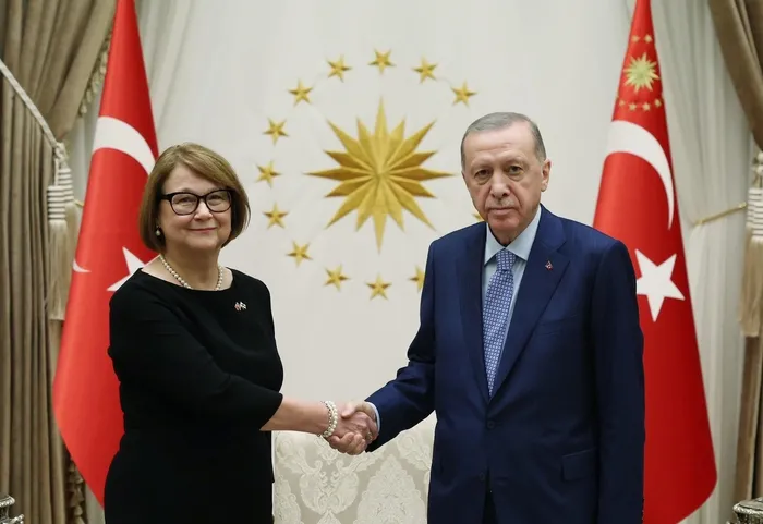 Başkan Erdoğan'ın diplomasi trafiği sürüyor! Tek tek Külliye'de kabul etti: Elçiler güven mektubu sundu-6