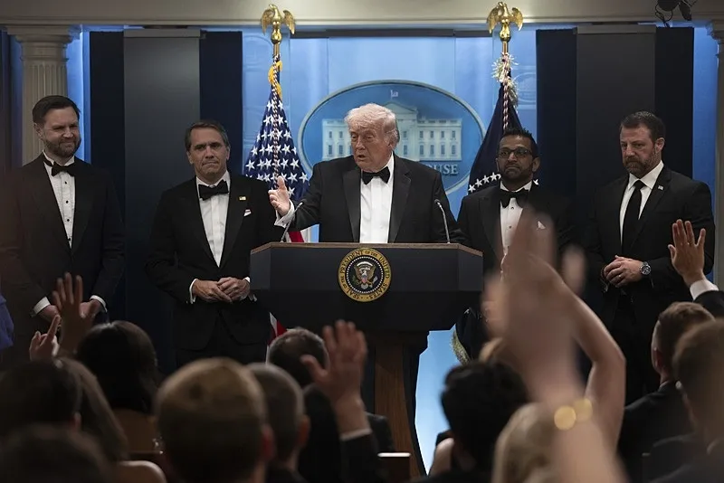 donald-trumpin-nukleer-senaryosu-abd-havaya-ucar-israil-yok-olur-hedefinde-yine-iran-var-1777227425732.jpeg Donald Trump'ın nükleer senaryosu: ABD havaya uçar İsrail yok olur | Hedefinde yine İran var-4