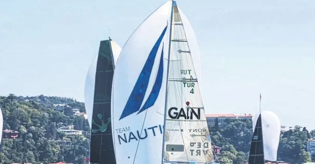 Takım yelkene açıldı