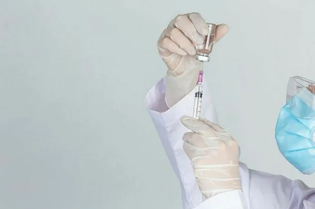Koronavirüs mutasyonuna hangi aşı daha etkili? Pfizer/Biontech mi Sinovac mı Moderna mı?