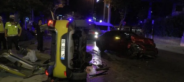 Lüks araç taksiye çarptı: 1’i ağır 3 yaralı