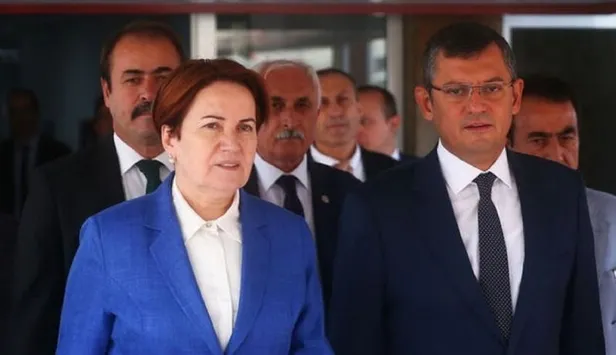 degisim-megisim-yok-ozgur-ozel-kemal-kilicdaroglunun-izinde-6liyla-at-pazarligina-devam-1699339181217.jpeg Değişim meğişim yok! Özgür Özel ve Ekrem İmamoğlu Kemal Kılıçdaroğlu'nun izinde! 6'lıyla at pazarlığına devam...-4