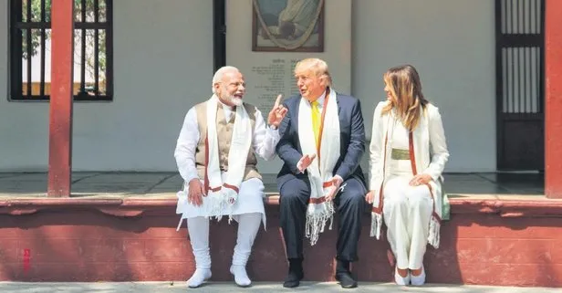 Trump, Hindistan ziyaretinde ülkenin geleneklerini bire bir yerine getirdi
