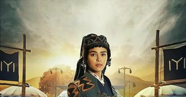 'Kuruluş Osman'da rol alan Aslıhan Karalar, sevimli köpeğiyle poz verdi