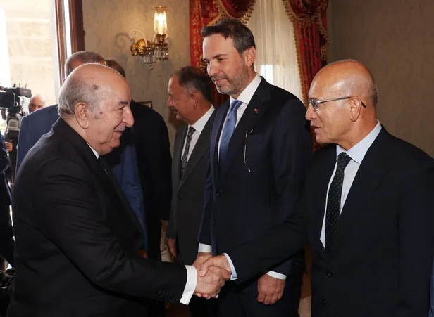 Başkan Erdoğan Dolmabahçe Çalışma Ofisi’nde Cezayir Cumhurbaşkanı Abdülmecid Tebbun’u kabul etti: 5 alanda imzalar atıldı-11