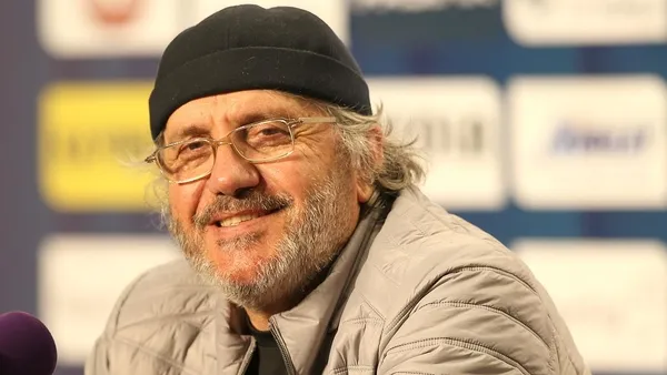 son-dakika-kocaelispor-teknik-direktoru-mustafa-resit-akcay-hastaneye-kaldirildi-1624015350585.jpg SON DAKİKA: Kocaelispor Teknik Direktörü Mustafa Reşit Akçay hastaneye kaldırıldı-4