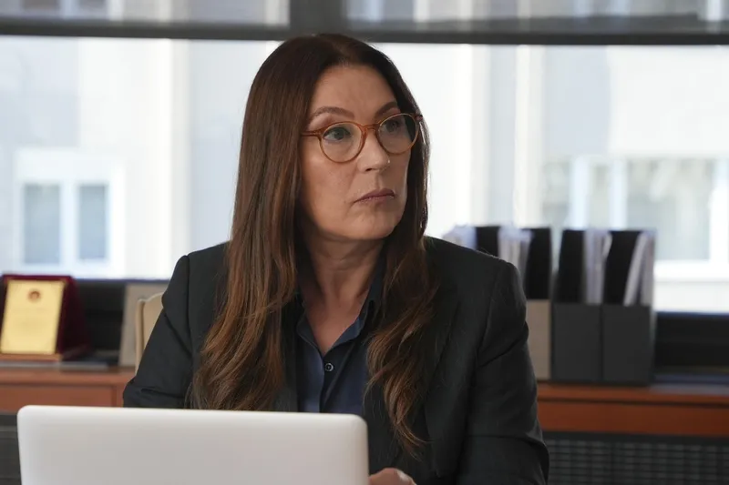 aldatmak-60-bolume-dair-detaylar-ortaya-cikti-sezai-gemileri-yakiyor-1709720814628.jpg Aldatmak 60. bölüme dair detaylar ortaya çıktı: Sezai gemileri yakıyor!-4