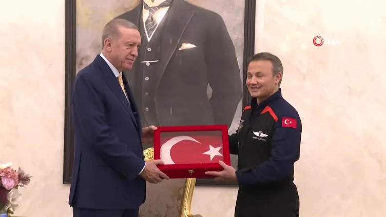 Başkan Erdoğan, Türkiye'nin ilk astronotu Alper Gezeravcı'yı kabul etti! | Video
