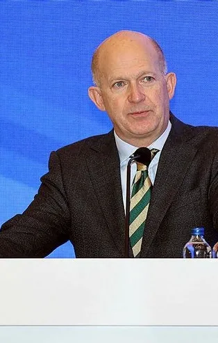 İngiltere'nin Ankara Büyükelçisi Dominick Chilcott: Türkiye aşı erişimi için anahtar bir rol oynuyor