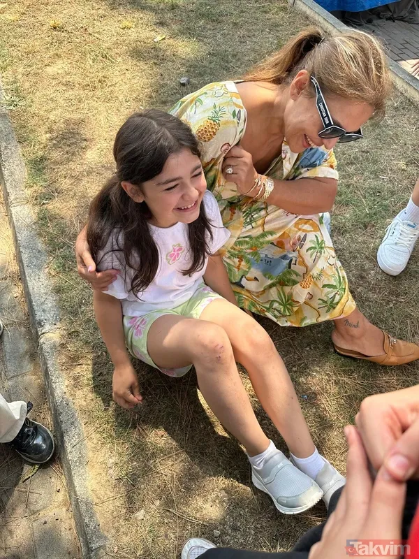 Demet Akalın'dan minik hayranının gönlünü aldı: Çınarcık’ta kırılan kalp İznik’te onarıldı! - 5