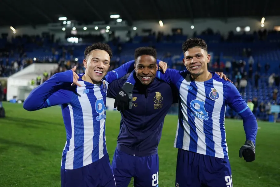 Galatasaray'ın yeni sol beki Porto'dan! - 11