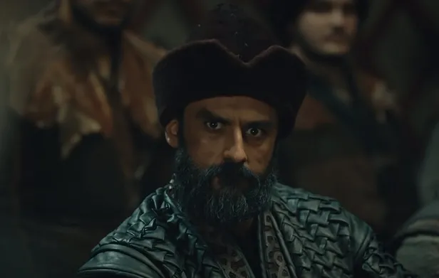 ertugrul-bey-kaderlere-hukmedecek-karari-veriyor-kurulus-osmanda-bey-postuna-oturacak-isim-1602950542255.jpg Ertuğrul Bey kaderlere hükmedecek kararı veriyor! Kuruluş Osman'da bey postuna oturacak isim...-5