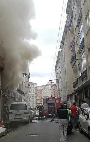 Tekirdağ Çorlu'da 5 katlı binada yangın!