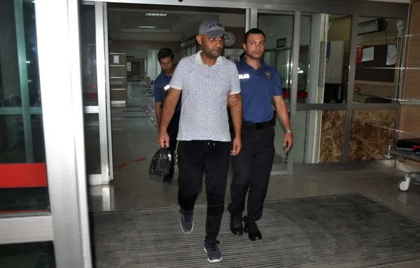 esinin-ihbariyla-ortaya-cikti-bebegini-bogup-bahceye-gommus-1660383732940.jpg Eşinin ihbarıyla ortaya çıktı! Bebeğini boğup bahçeye gömmüş-3