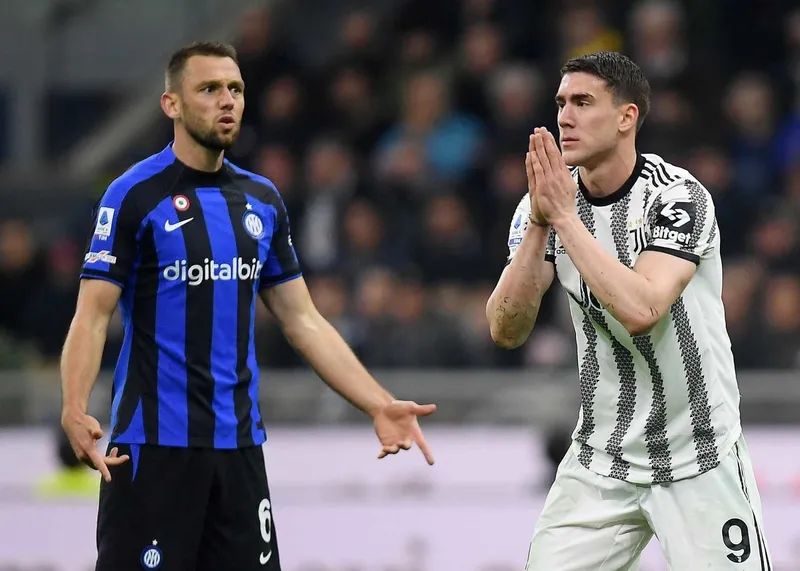 skriniarin-kankasi-transferin-gozdesi-fenerbahcede-stefan-de-vrij-harekati-1774629701272.jpg Skriniar'ın kankası transferin gözdesi! Fenerbahçe'de Stefan de Vrij harekatı-3