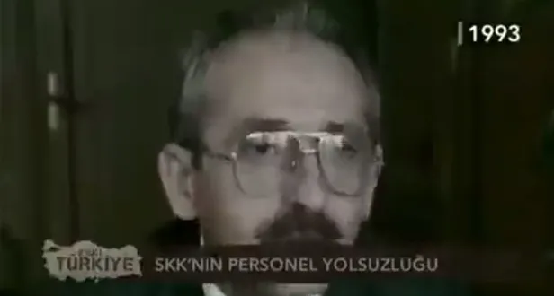 kemal-kilicdaroglunun-1993teki-saibeli-ssk-personel-sinavi-yeniden-gundem-oldu-1659705611547.jpg Kemal Kılıçdaroğlu'nun 1993'teki 'şaibeli' SSK personel sınavı yeniden gündem oldu!-4