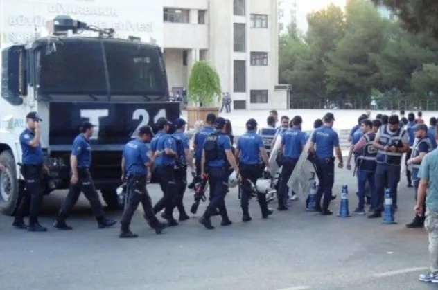 HDP'li belediyelere kayyum ataması!