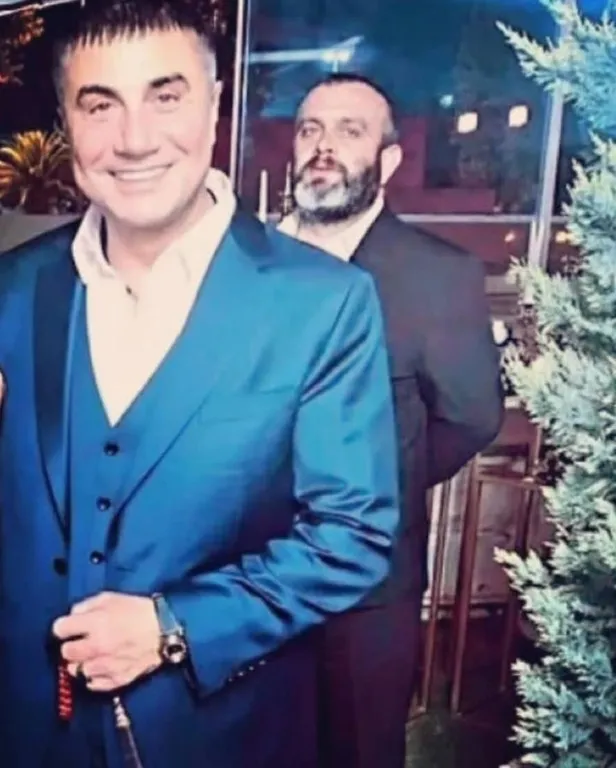 Sedat Peker'in elebaşı olduğu suç örgütü üyelerinin silahlı kavgasındaki şüpheliler adliyeye sevk edildi-5