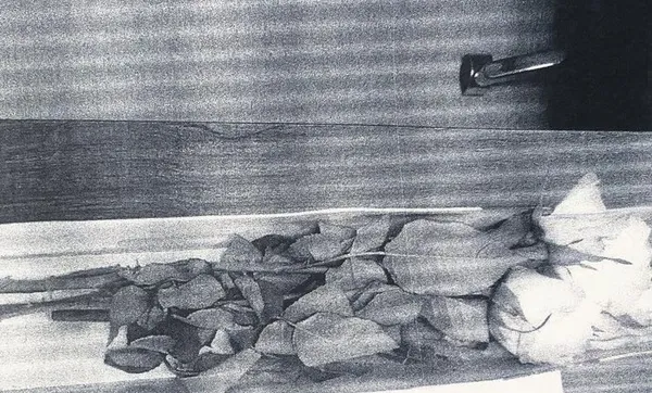 mossada-calisan-hucrenin-lideri-ismail-kucukkaya-ifsa-oldu-tehdit-paketinden-kursun-ve-iki-beyaz-gul-cikti-1684901495041.jpg Mossad'a çalışan hücrenin lideri Selçuk Küçükkaya ifşa oldu! Tehdit paketinden kurşun ve iki beyaz gül çıktı-3