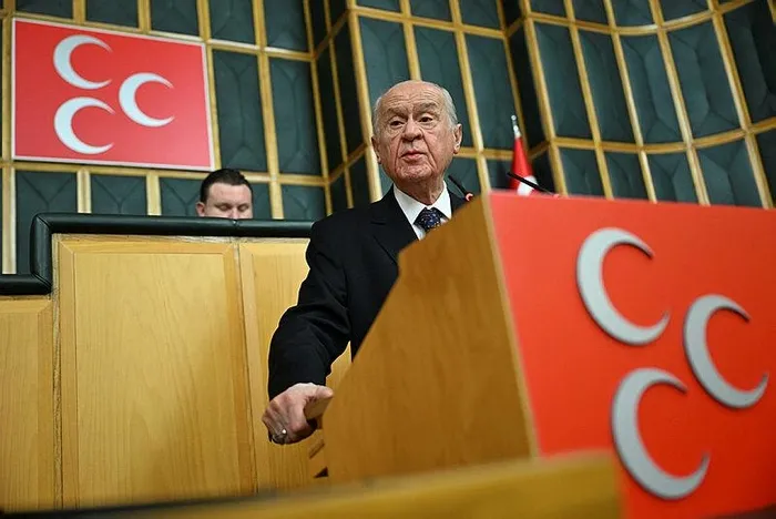 Son dakika: MHP Genel Başkanı Devlet Bahçeli'den CHP ve DEM'e sert tepki: TBMM'de terörist istemiyoruz-2