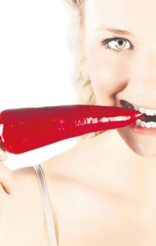 Biberle göbek gider